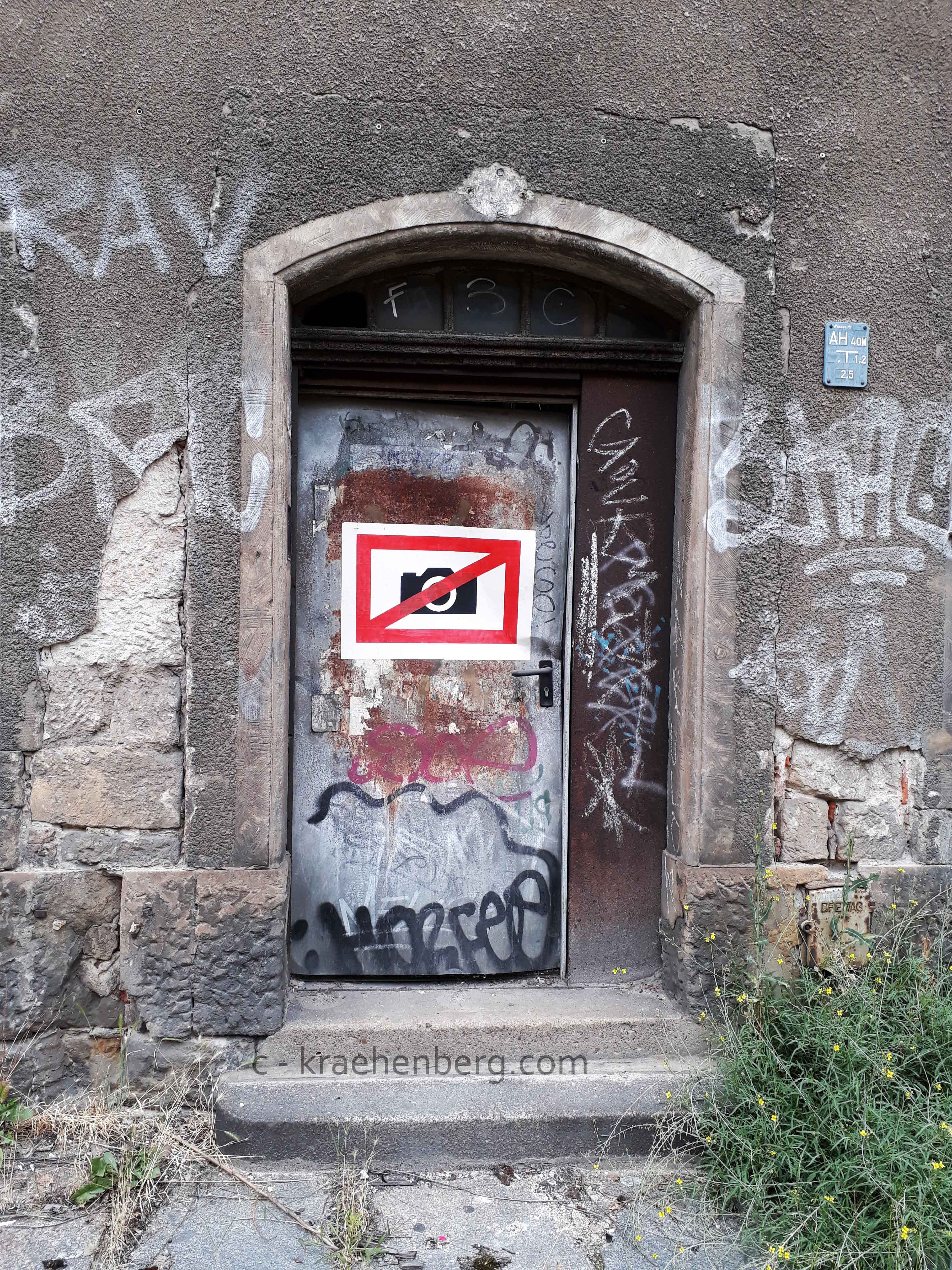 T&uuml;r